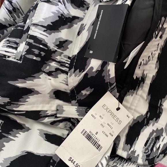 New Express Design Studio Ladies Shorts - Picture 7 of 7